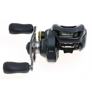Curado K 200 Baitcasting Reel Right Retreive